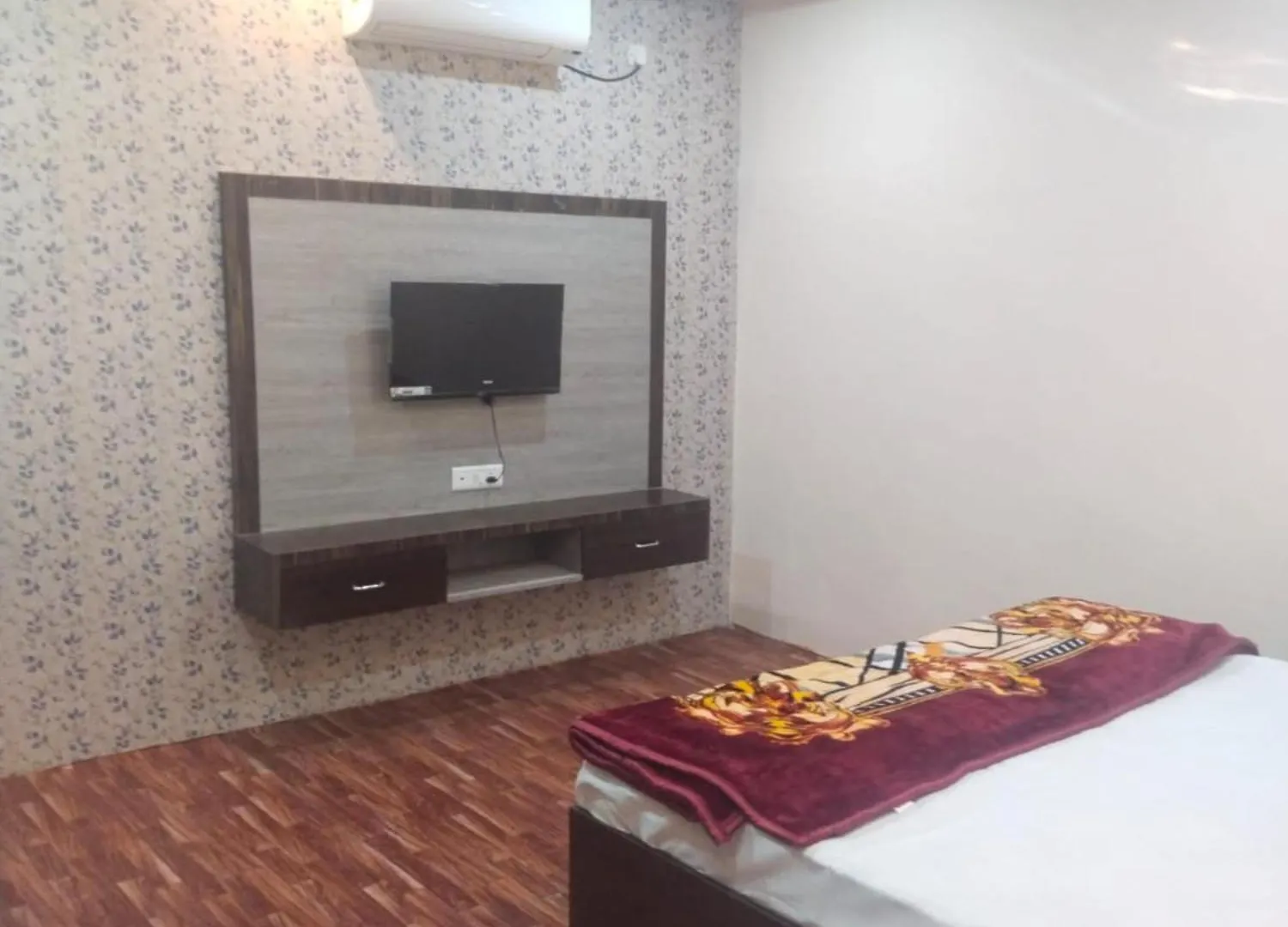 홈스테이 Goroomgo Varanasi Paradise Varanasi - Parking & Restaurant Available - Perfect Location And Comfortable Room