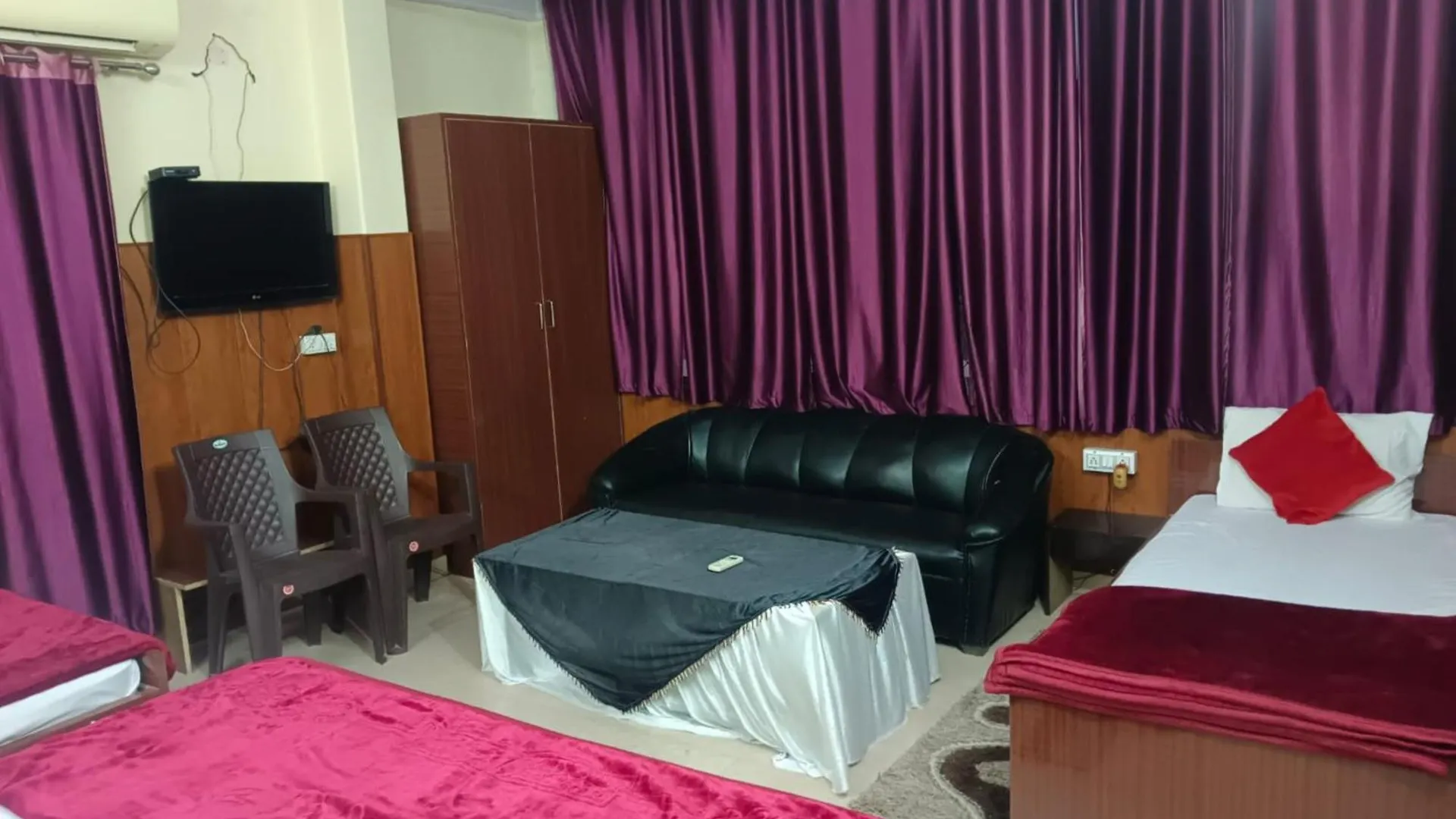 Goroomgo Varanasi Paradise Varanasi - Parking & Restaurant Available - Perfect Location And Comfortable Room Accommodatie bij particulieren