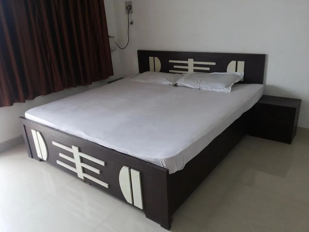 Goroomgo Varanasi Paradise Varanasi - Parking & Restaurant Available - Perfect Location And Comfortable Room Accommodatie bij particulieren